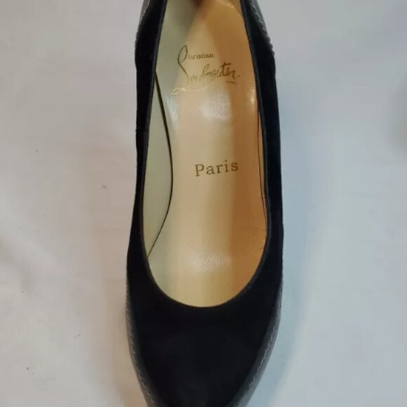 Black High Heel Pumps - Picture 4 of 10